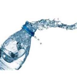 Αποκαλυπτική έρευνα: Επικίνδυνο το νερό στα πλαστικά μπουκάλια