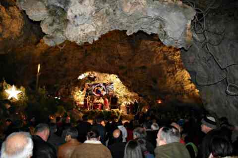 Θα τελεστεί και φέτος η κατανυκτική Χριστουγεννιάτικη λειτουργία στο σπήλαιο της Μαραθοκεφάλας