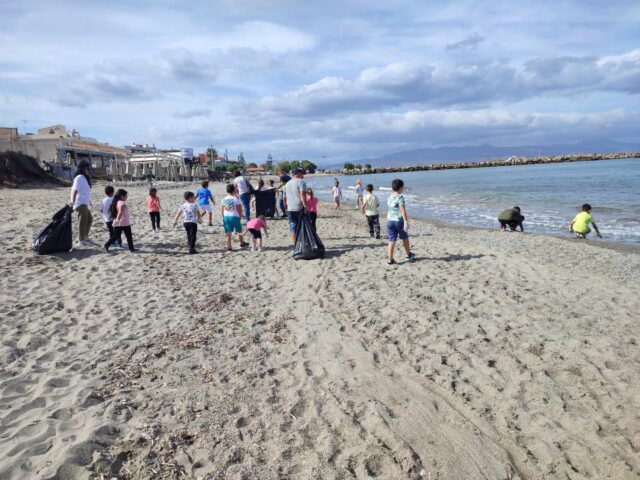 O Δήμος Πλατανιά συμμετέχει στον παγκόσμιο εθελοντικό καθαρισμό ακτών της HELMEPA