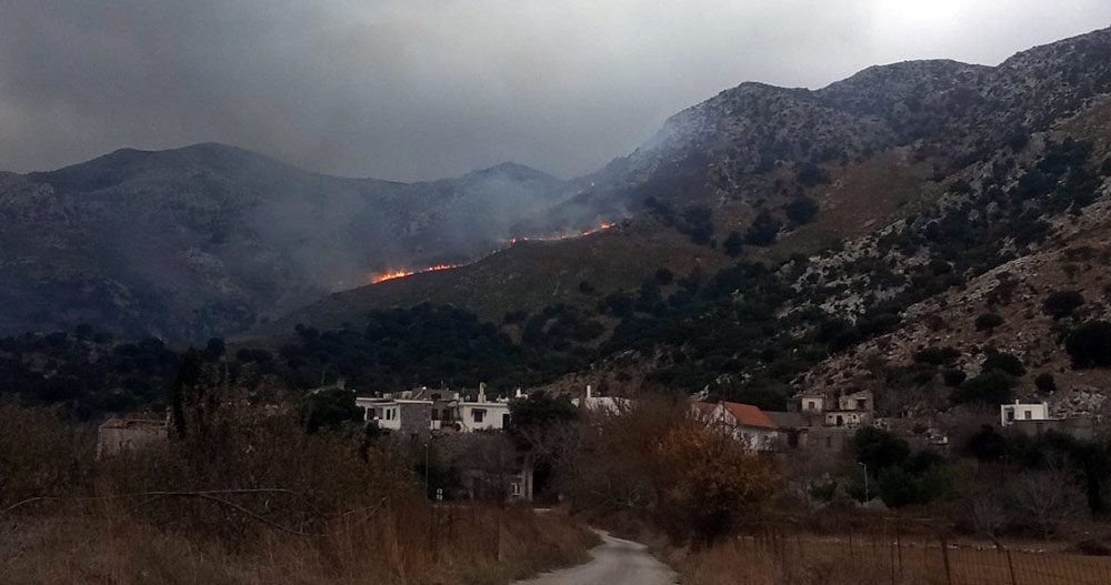 Κάηκαν 200 στρ. δασικής έκτασης μετά από πυρκαγιά στο Οροπέδιο Λασιθίου