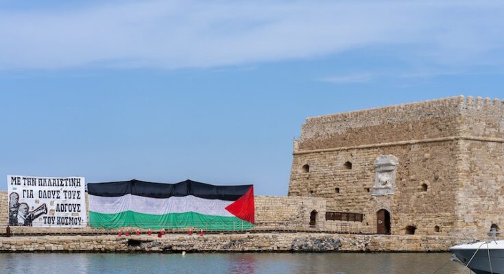 Ηράκλειο: Δράση Αλληλεγγύης στον λαό της Παλαιστίνης στο Κάστρο της πόλης!