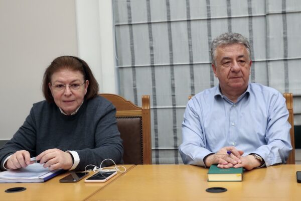 Σύσκεψη στην Περιφέρεια Κρήτης για τα έργα ΕΣΠΑ στον τομέα του πολιτισμού παρουσία της Λίνας Μενδώνη