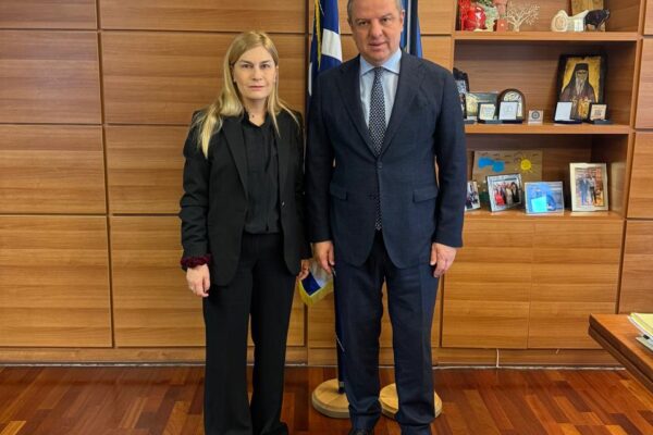 Συνάντηση Σεβης Βολουδάκη με Διονύση Σταμενίτη για την στήριξη της καστανοκαλλιέργειας στο νομό Χανίων.