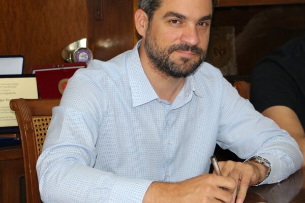 Επιστολή Δημάρχου Χανίων στο Υπουργείο Αθλητισμού για το κλειστό Κολυμβητήριο στο Ακρωτήρι