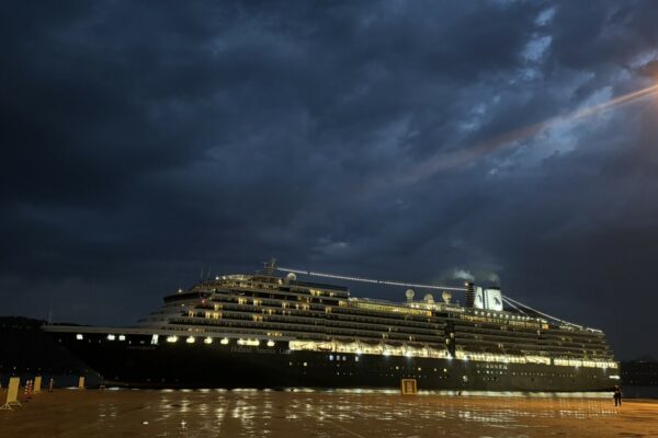 Χανιά: Δύο ακόμα αφίξεις κρουαζιερόπλοιων στο λιμάνι της Σούδας και το Ενετικό λιμάνι