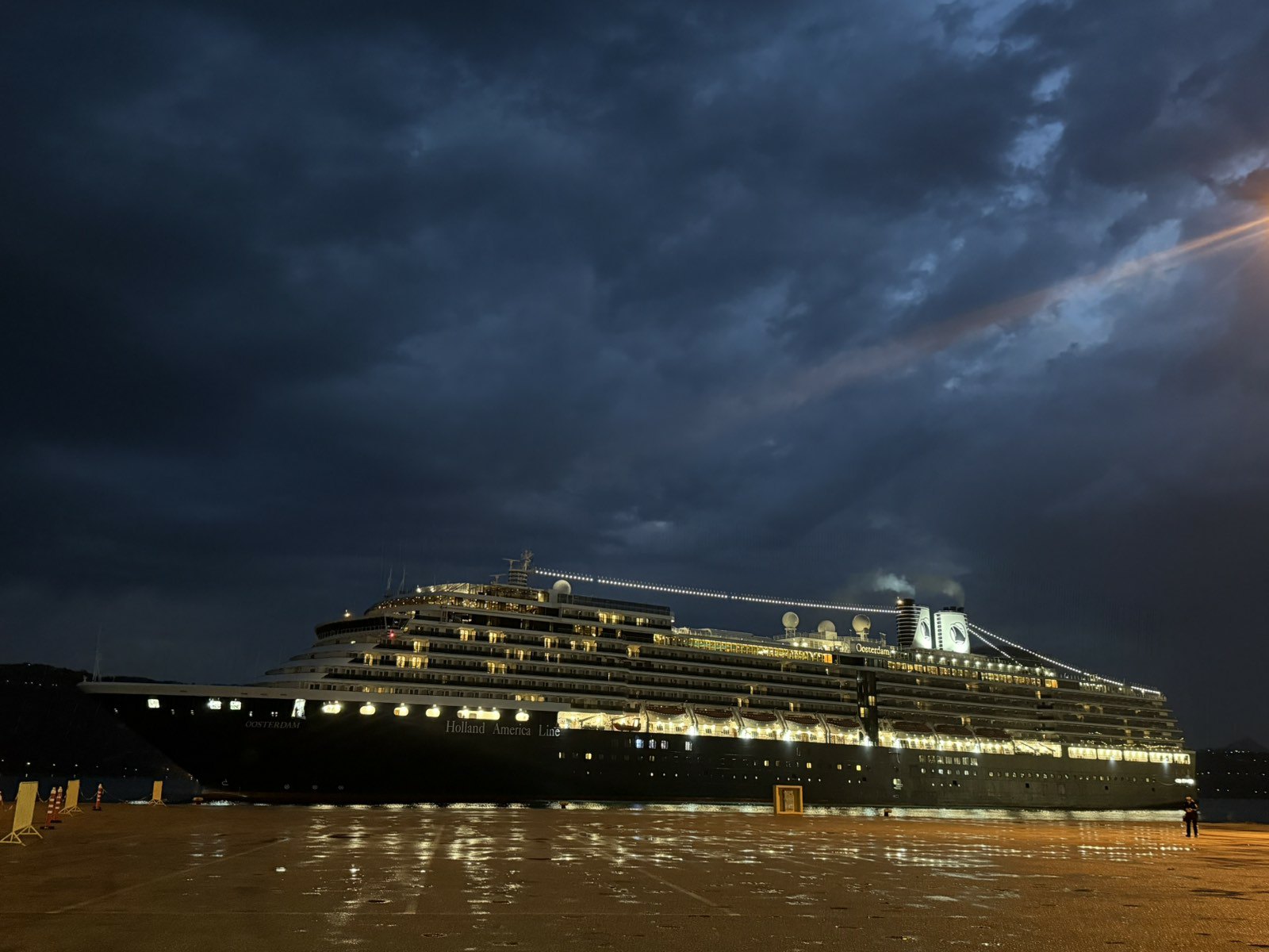 Χανιά: Δύο ακόμα αφίξεις κρουαζιερόπλοιων στο λιμάνι της Σούδας και το Ενετικό λιμάνι