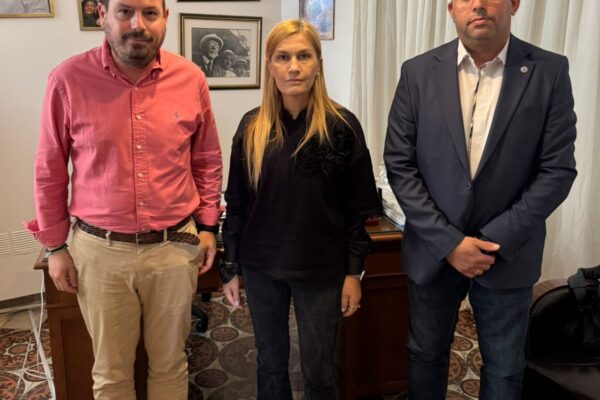 Η Σέβη Βολουδάκη συναντήθηκε με την Ένωση Στρατιωτικών – συζητήθηκε το νέο νομοσχέδιο
