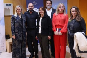 Η μαγεία του κρητικού κρασιού και της μουσικής ένωσε κοινό και καλλιτέχνες στις Αρχάνες