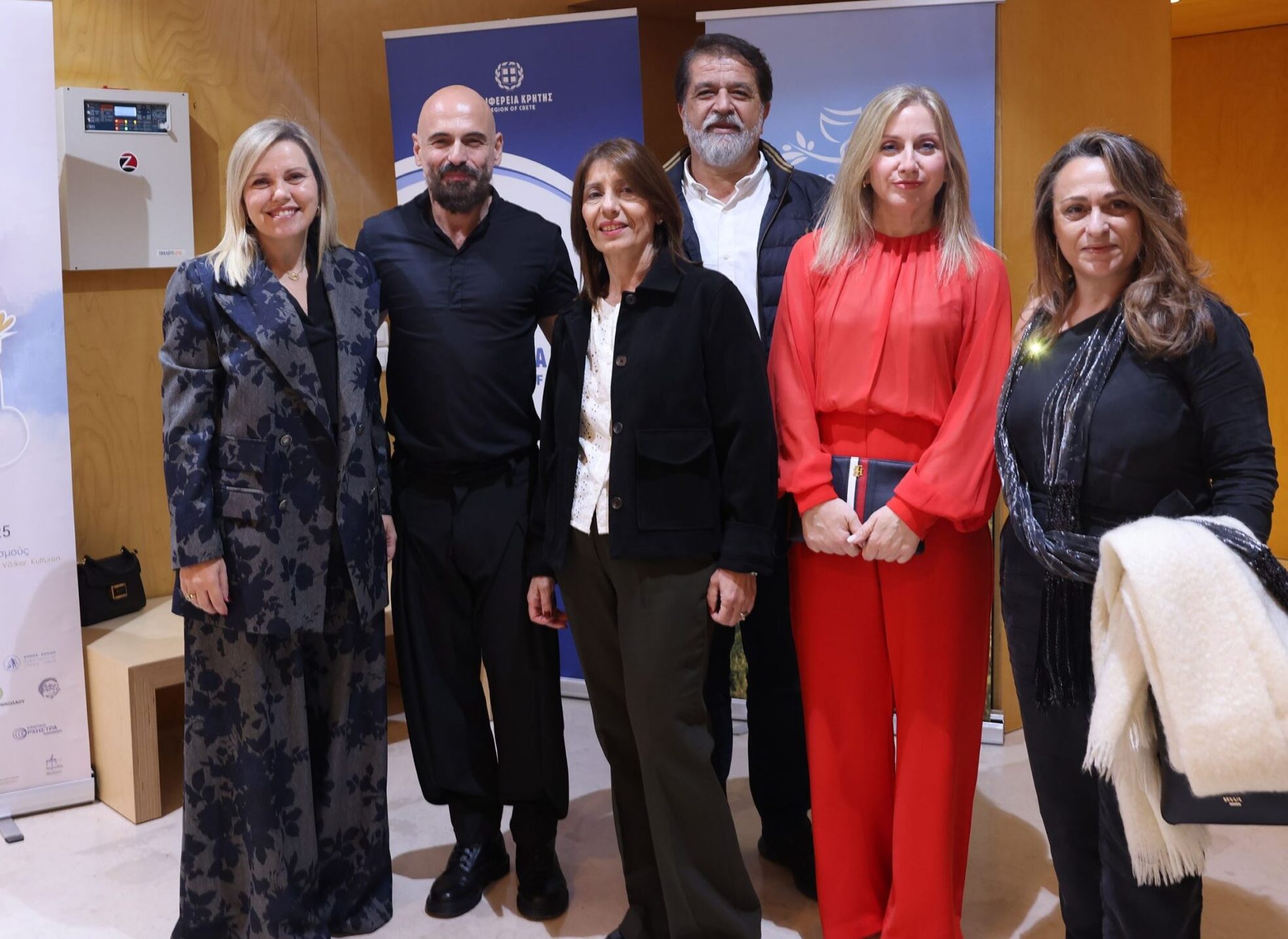 Η μαγεία του κρητικού κρασιού και της μουσικής ένωσε κοινό και καλλιτέχνες στις Αρχάνες